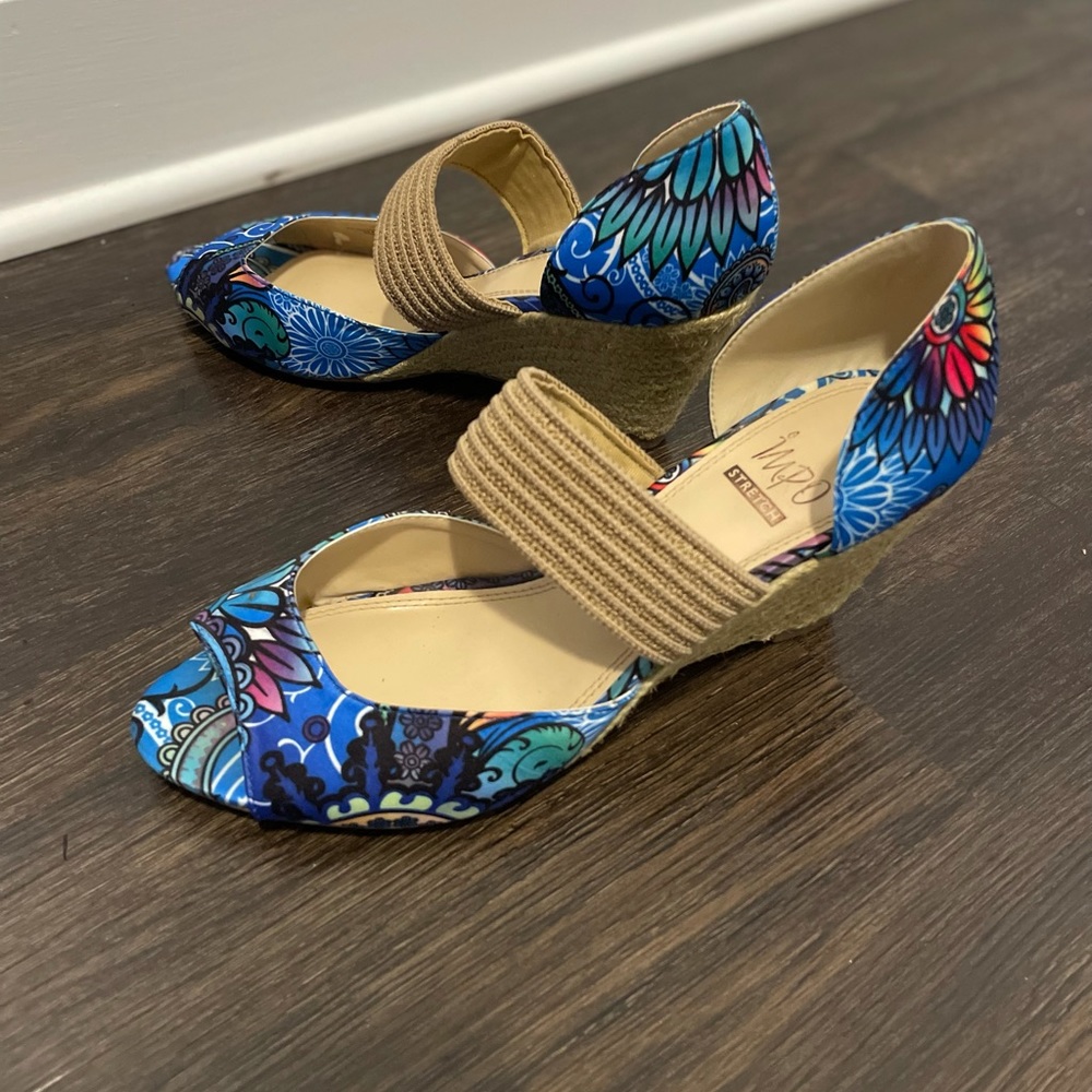 Impo Blue Floral Wedge Cork Sandals Size 8.5